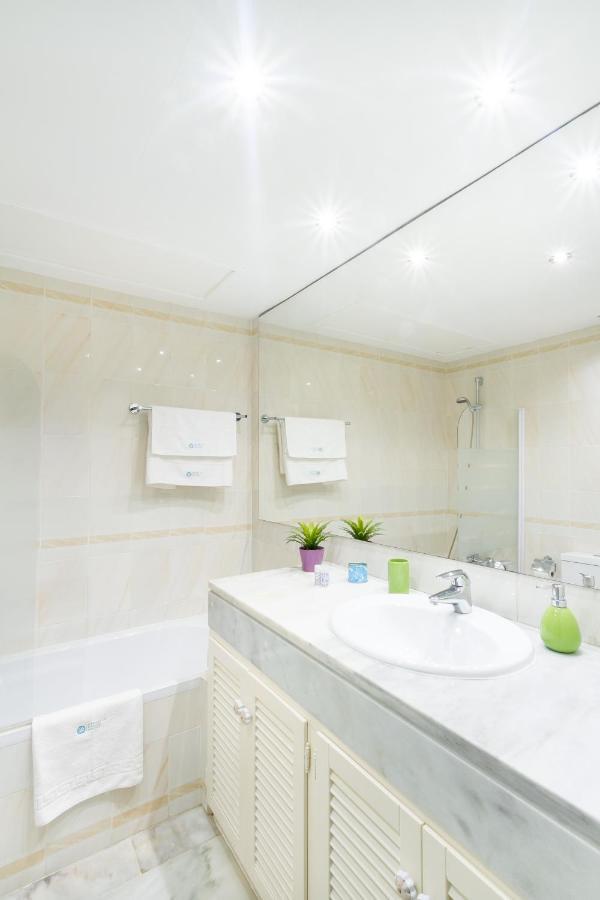 Marbella Banus Suites - Golden Beach Marbella Suite Eksteriør bilde